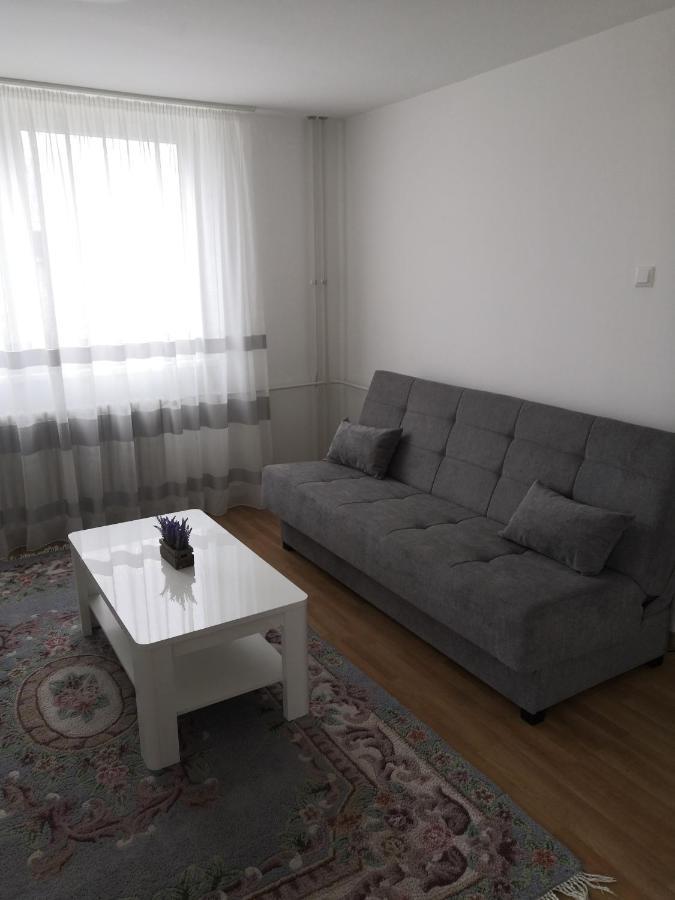 Apartment Deni *